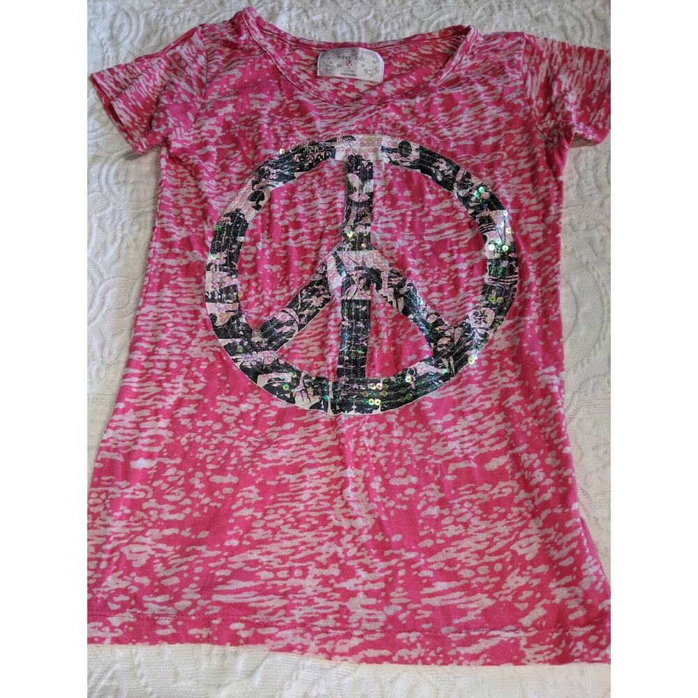 Pony Tails girls sz. 14/16 pink peace design tee. Soft, cute